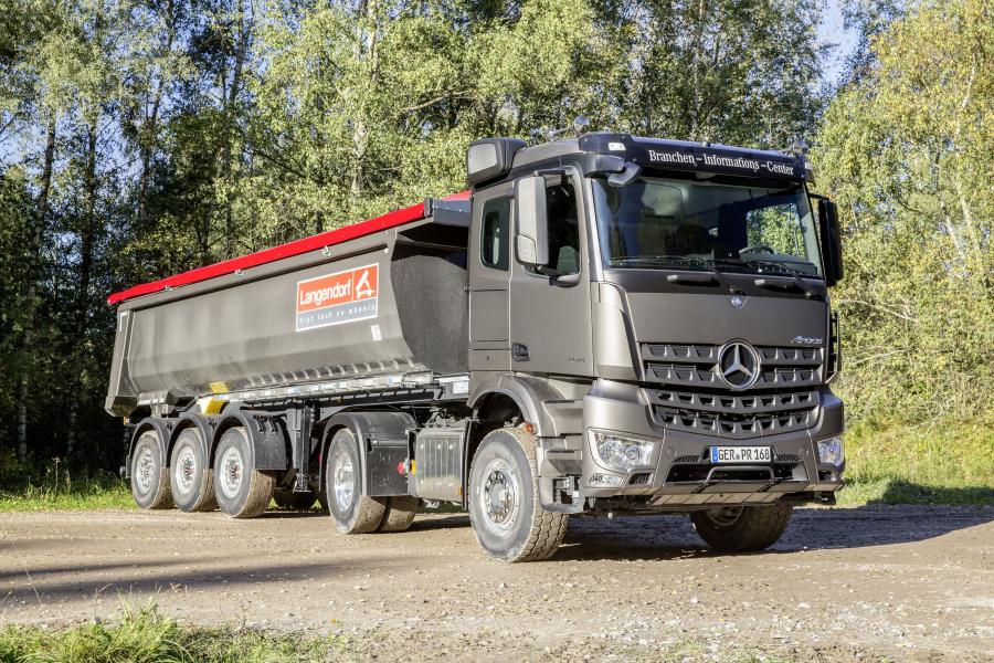  Mercedes-Benz Arocs 1846 LS HAD 2017 года  (фото 5 из 17)